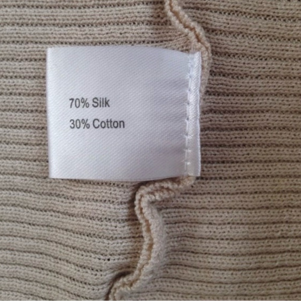 Open Back Sweater - Picture 2 of 3